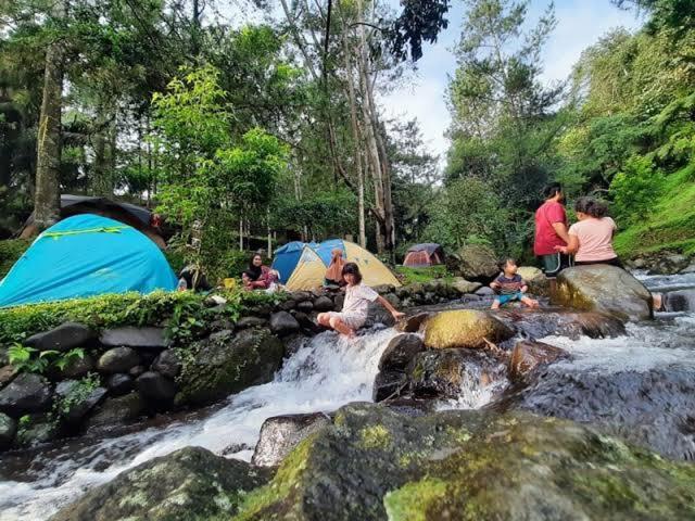 Tapian Ratu Camp Real Bukittinggi Exterior foto