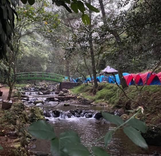 Tapian Ratu Camp Real Bukittinggi Exterior foto