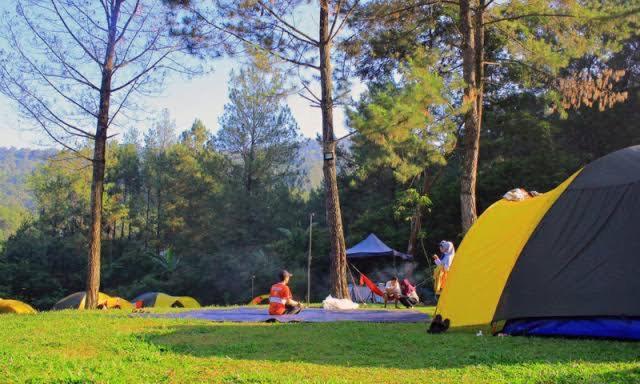 Tapian Ratu Camp Real Bukittinggi Exterior foto