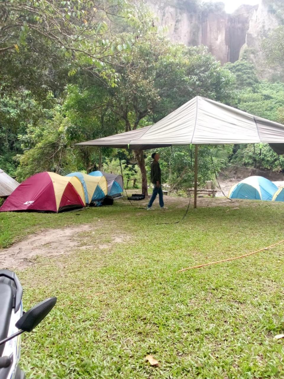 Tapian Ratu Camp Real Bukittinggi Exterior foto