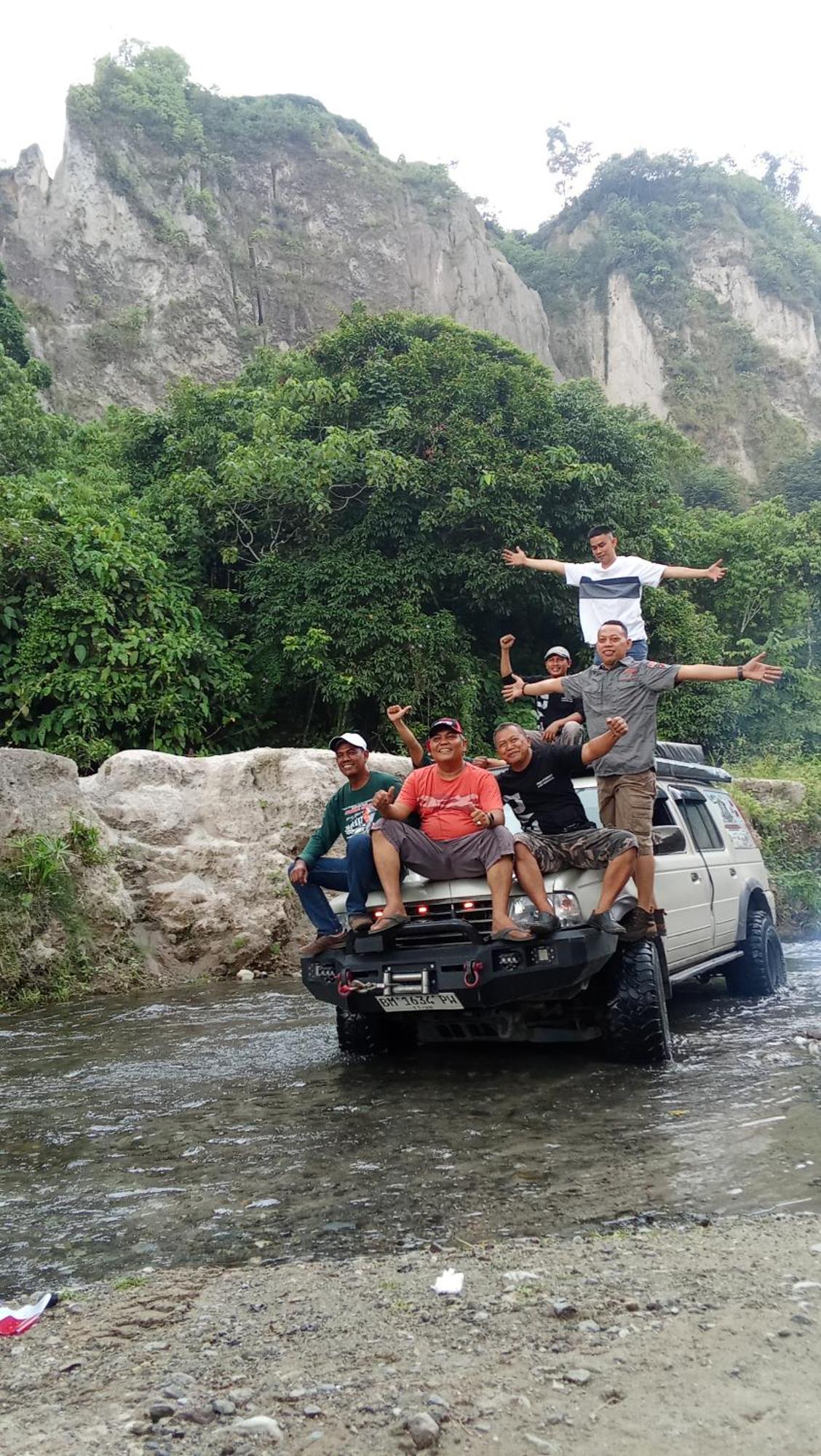Tapian Ratu Camp Real Bukittinggi Exterior foto