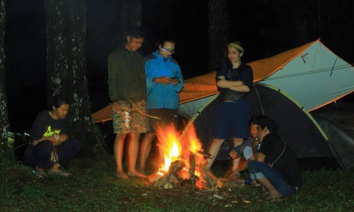 Tapian Ratu Camp Real Bukittinggi Exterior foto