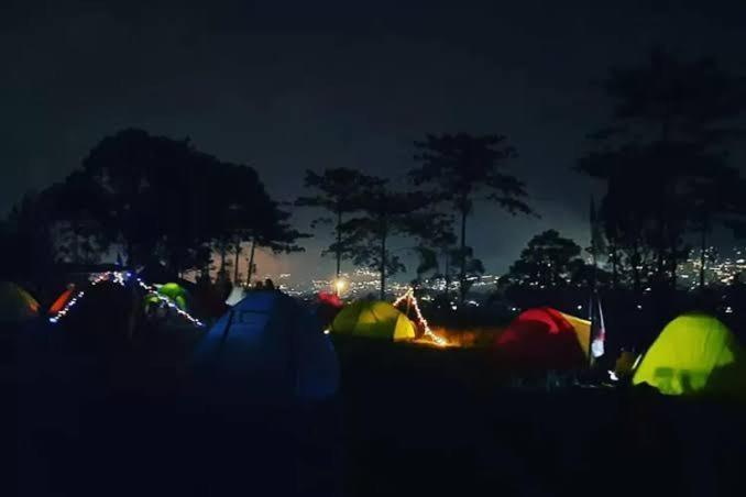 Tapian Ratu Camp Real Bukittinggi Exterior foto